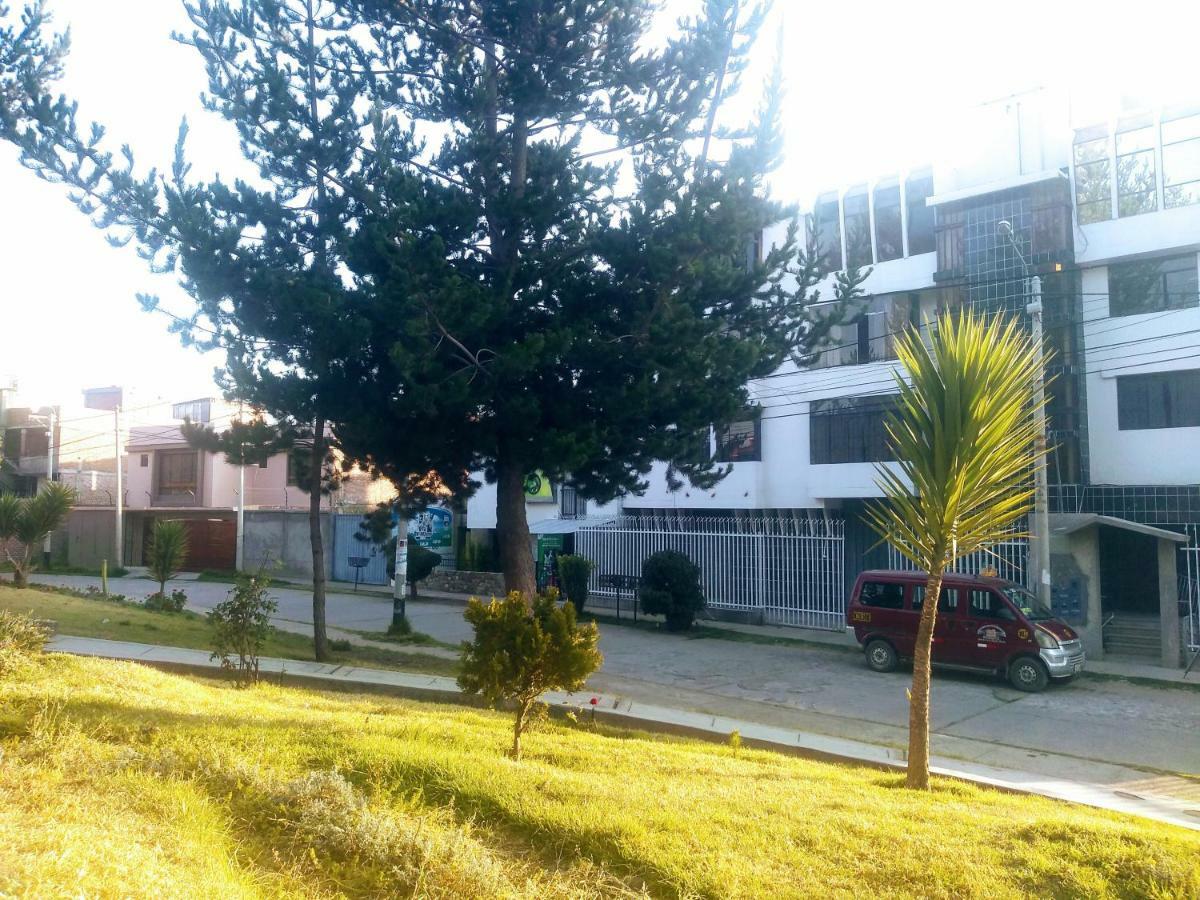 Casa Blanca Hospedaje Huamancaca Экстерьер фото