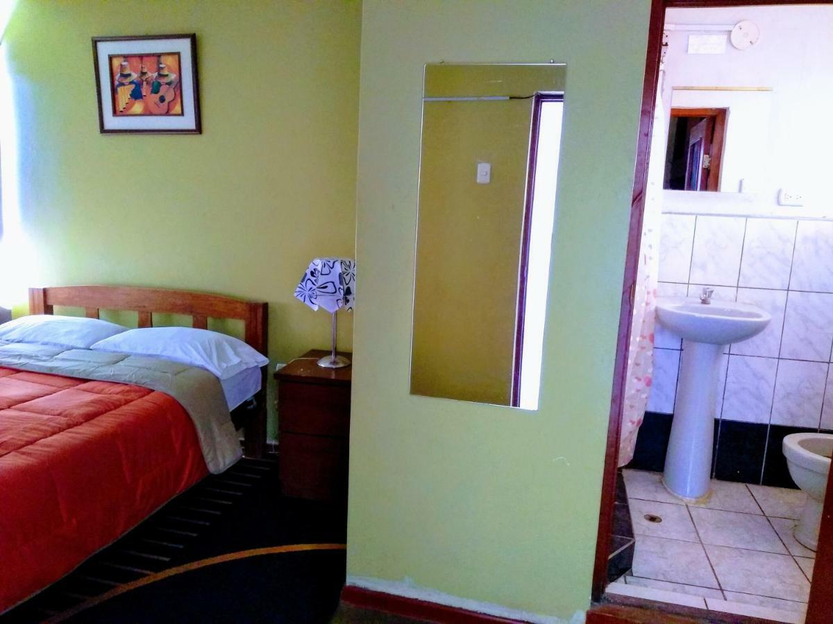 Casa Blanca Hospedaje Huamancaca Номер фото