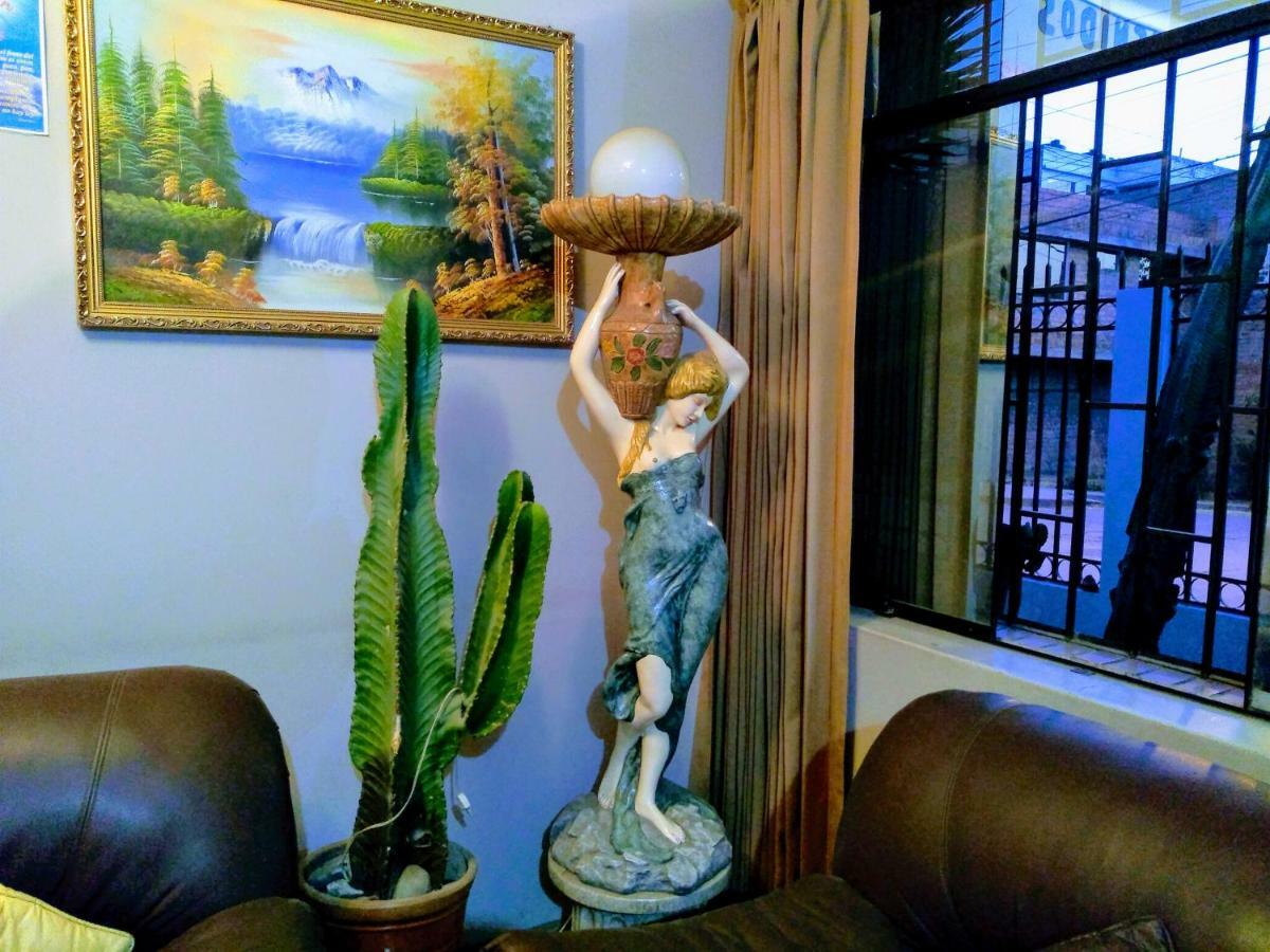 Casa Blanca Hospedaje Huamancaca Экстерьер фото