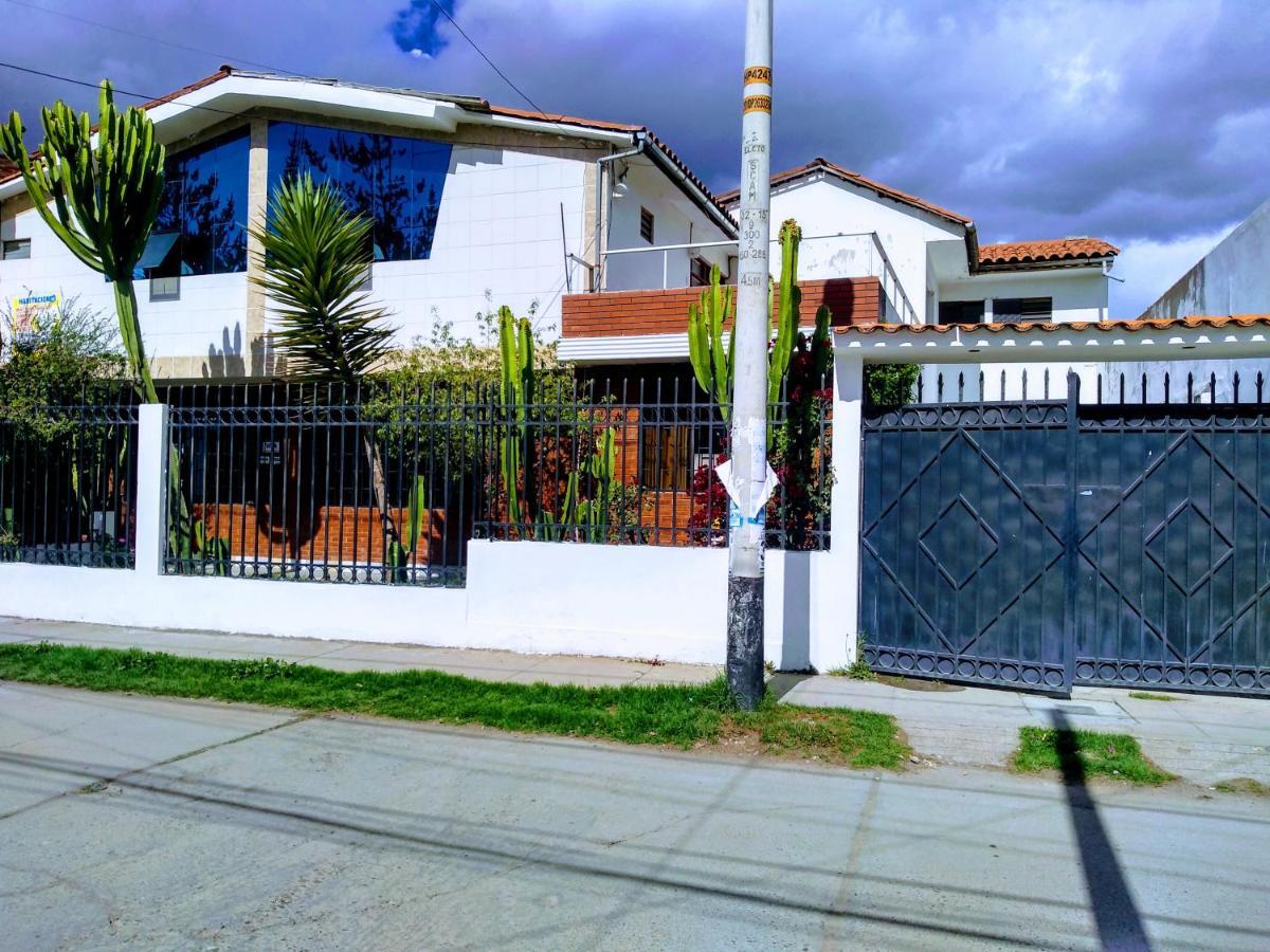 Casa Blanca Hospedaje Huamancaca Экстерьер фото