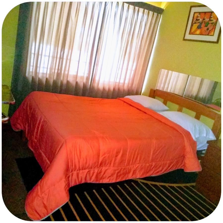 Casa Blanca Hospedaje Huamancaca Экстерьер фото